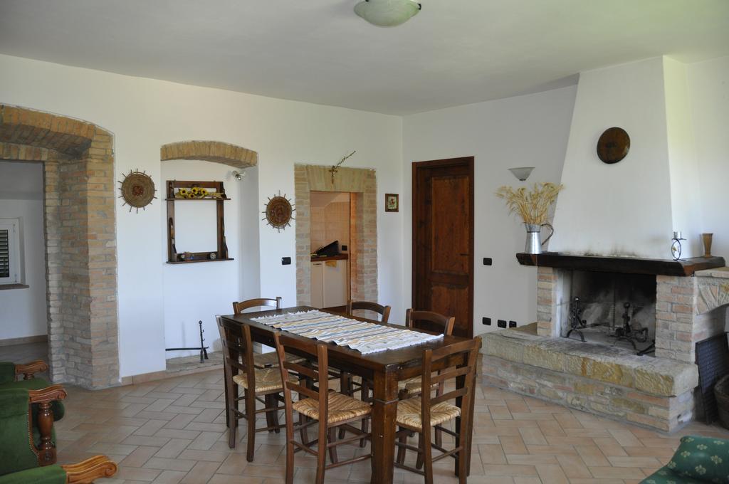 Fattoria Di Rigone Villa Coltavolino Bilik gambar